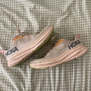 Women’s Hoka Clifton 9